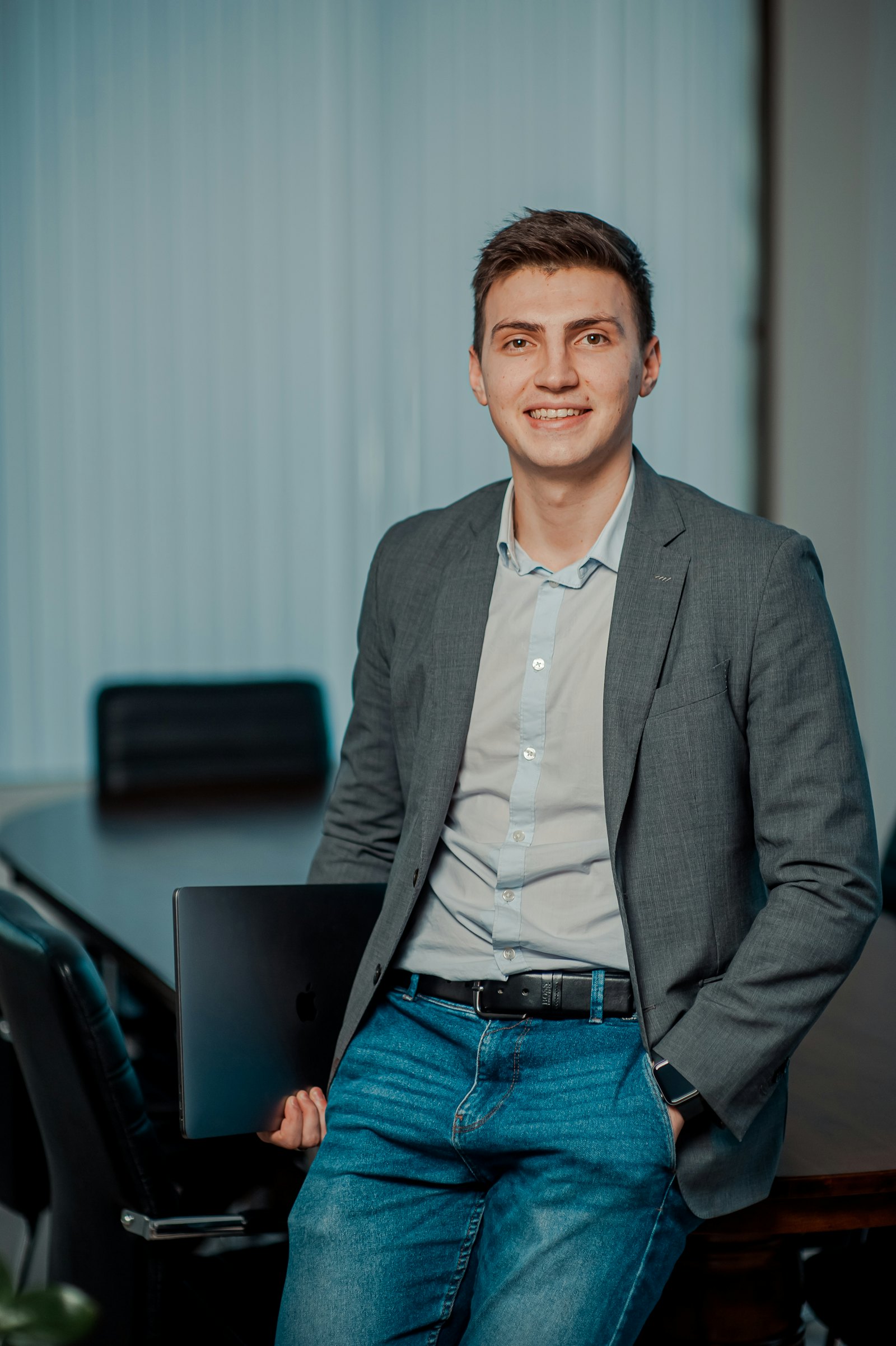 Почему найм «сильного продажника» обычно не спасает выручку