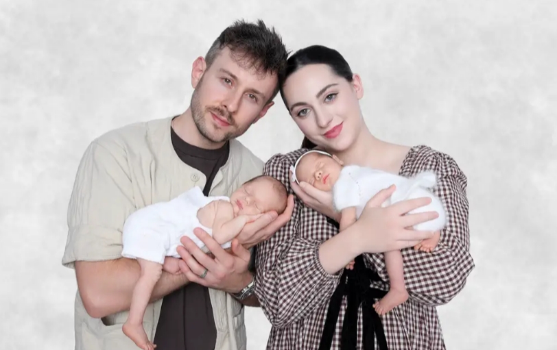 Родители сделали деньги на младенцах в шоу-бизнесе
